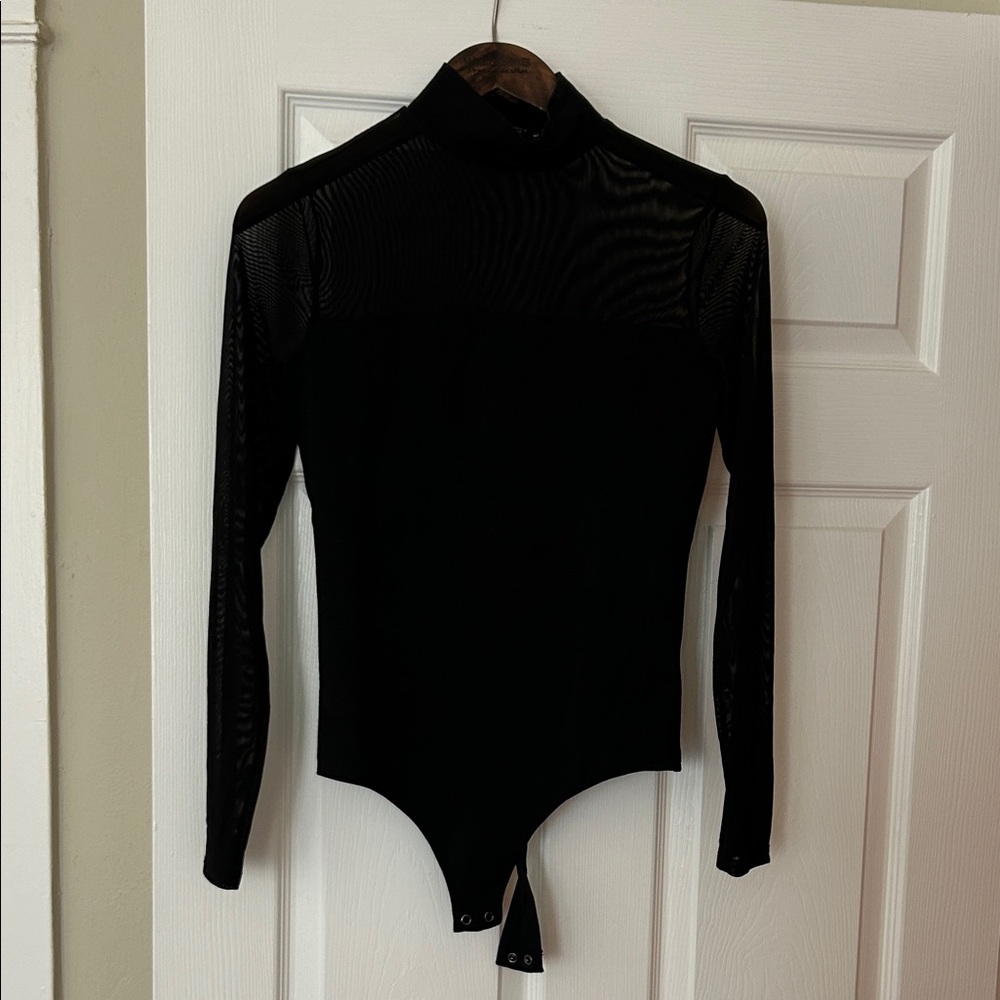 Express Fitted Black Top